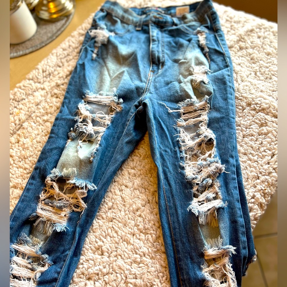 Fashionnova High rise med wash distressed skinny jeans, size 13